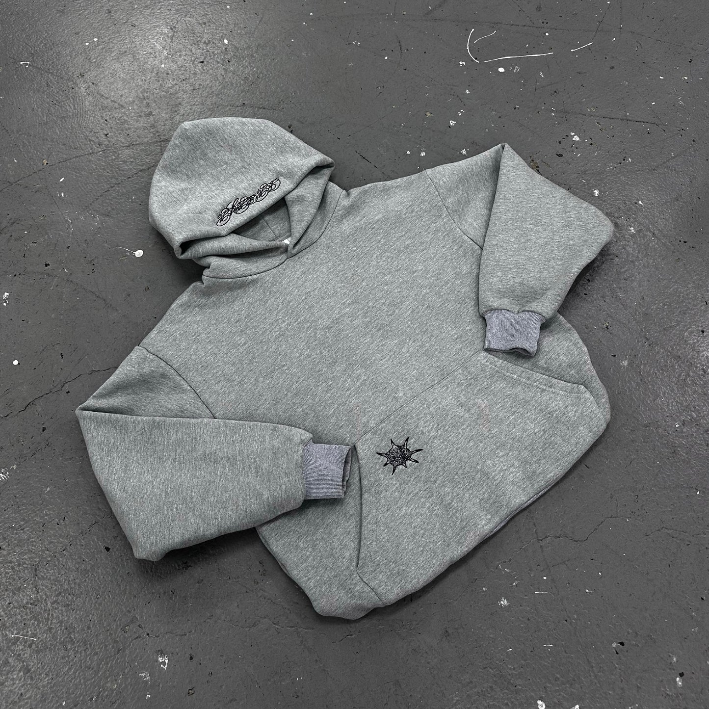 HEATHER GREY HEAVYWEIGHT STAPLE HOOD