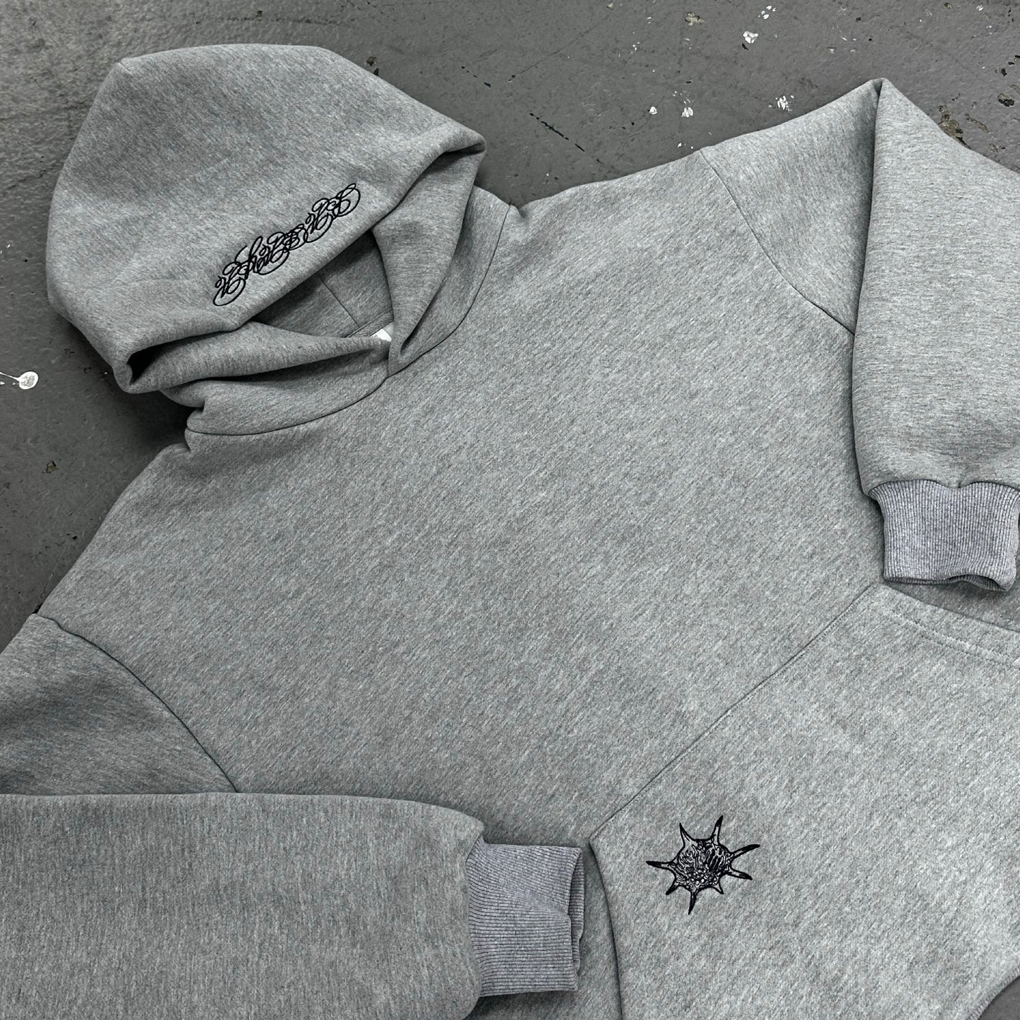 HEATHER GREY HEAVYWEIGHT STAPLE HOOD